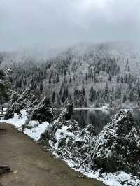 Dagu lake ทะเลสาปที่สวยราวกับหลุดไปในเทพนิยาย ❄️