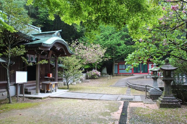 下關景點｜如海底龍宮殿般的傳說景點—赤間神宮