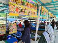 Pantai Suri Floating Market