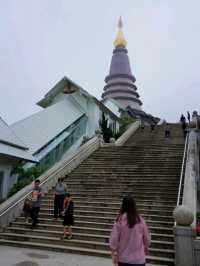 พระมหาธาตุนภเมทนีดล&พระมหาธาตุนภพลภูมิสิริ