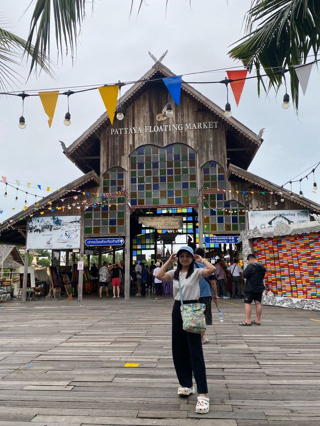 👒ตลาดน้ำ 4 ภาค พัทยา✨