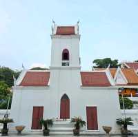 วัดปทุมวนารามราชวรวิหาร วัดกลางใจเมือง