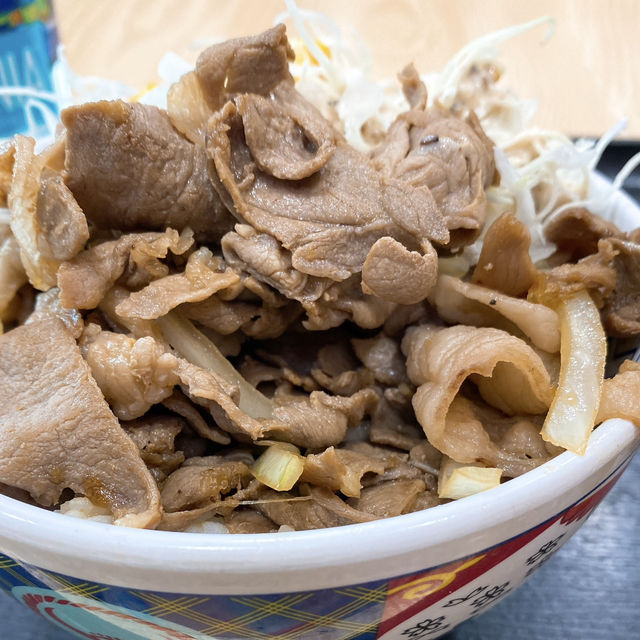 【ウランバートル】吉野家のモンゴル限定マトン丼✨