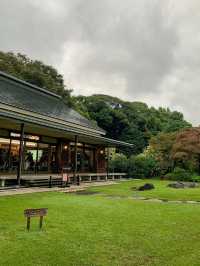 清澄庭園：東京鬧市中的寧靜綠洲🌿💧