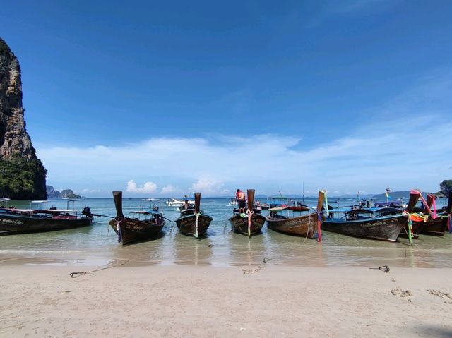 หาดไร่เลย์ อ่าวนาง กระบี่ 