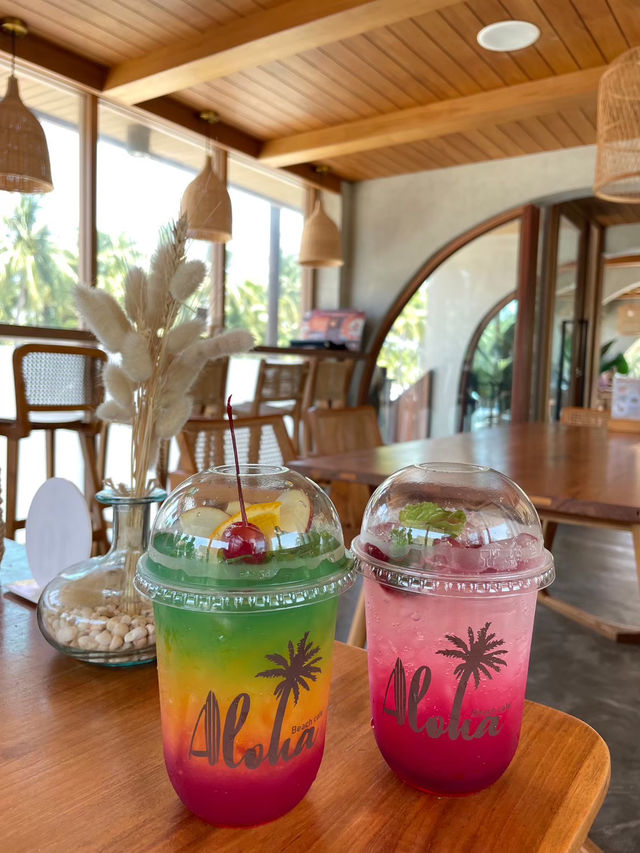 Aloha Beach Cafe'⚓️🏖️🏝️