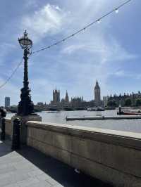 Could you recognise this scene from Jay Chou’s MV? The iconic London Big Ben! 