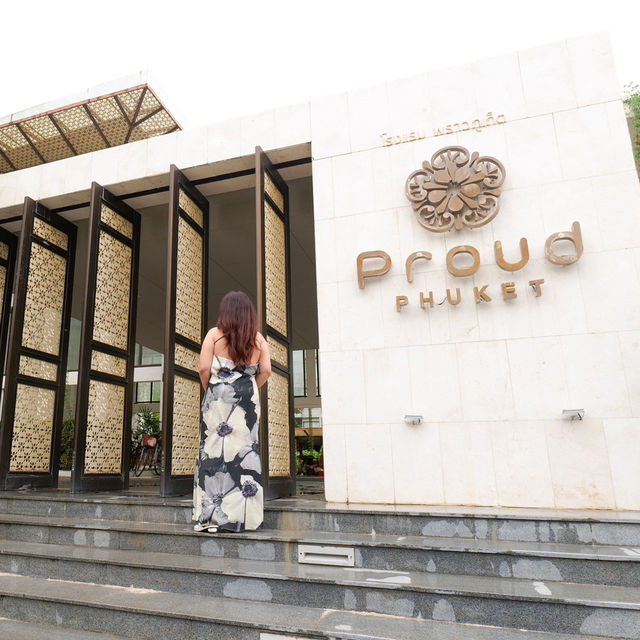 ที่พักภูเก็ตใกล้จากสนามบิน Proud Phuket
