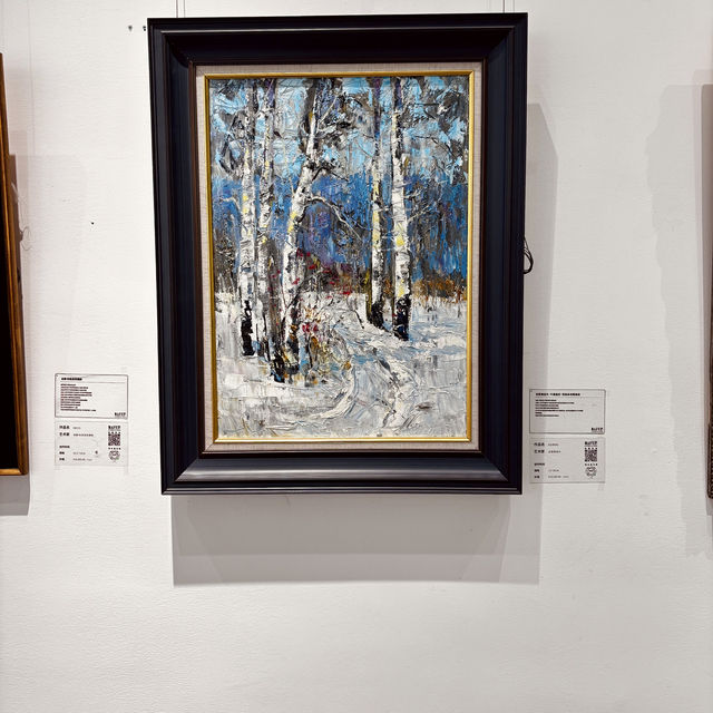 "Dafen Art Museum: A Cultural Gem in Shenzhen's Art District"