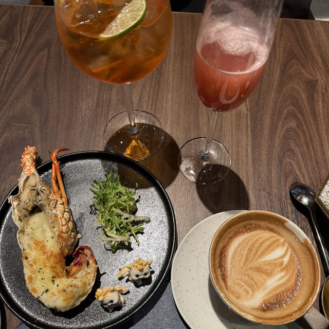 高雄洲際酒店（大地）自助餐.周六.周日午餐和晚餐是很好吃的義大利自助餐.非吃不可