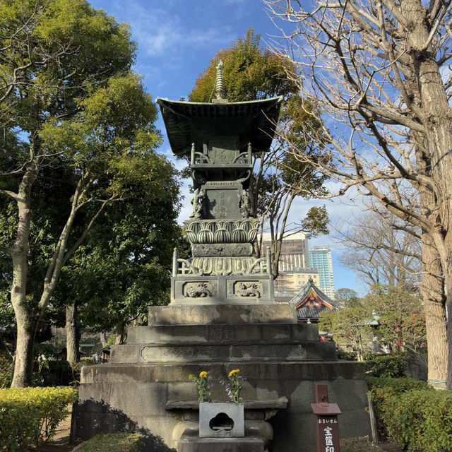 Exploring Sensoji Temple, Tokyo