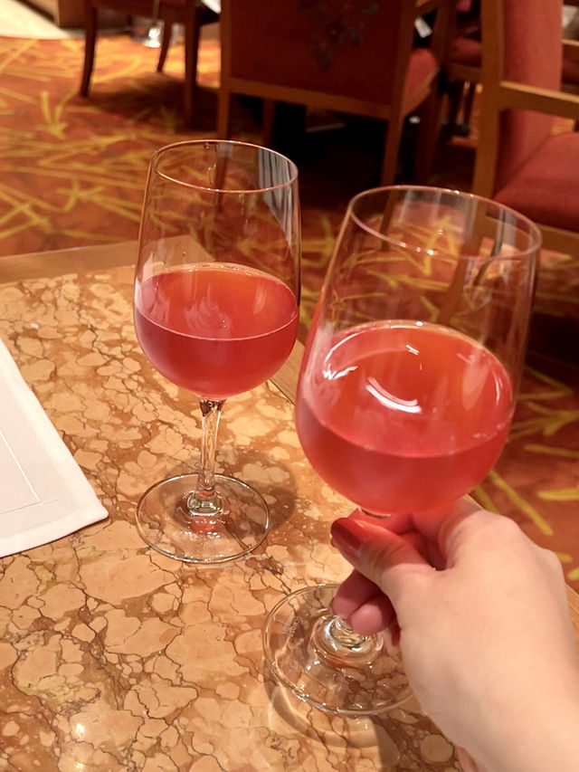Strawberry Afternoon Tea at The Peninsula Tokyo🍓