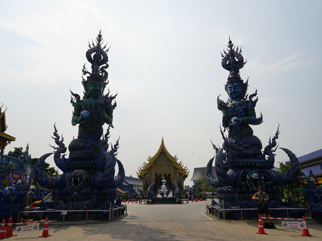 A Stunning Visit to the Blue Temple in Chiang Rai💙
