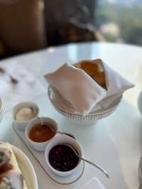 Afternoon Tea 🍂ในโรงแรมสุดหรูเปิดใหม่รับปี 2568 