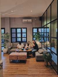 WALTIE’S ROOFTOP CAFE
