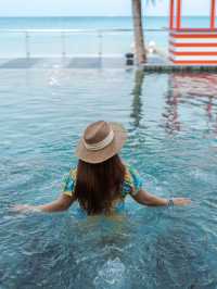 รีสอร์คสุดเก๋ดีไซน์ โทนสีน้ำเงิน - ขาว