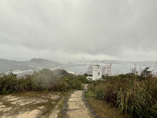 傑米探路-基隆秘境球子山燈塔