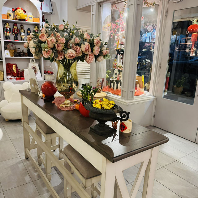 Tiny Bites, Big Delights – A Taste of Magic at Petit Bites Patisserie