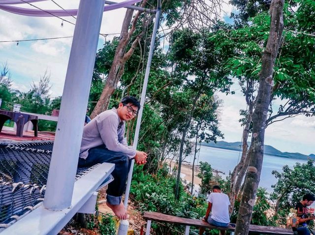 ภูผาหน้าเล.. คาเฟ่ริมทะเล 🏝 สุดชิลล์ชุมพร
