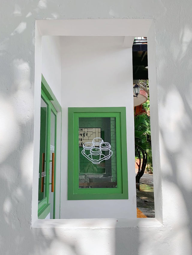 The Green House 