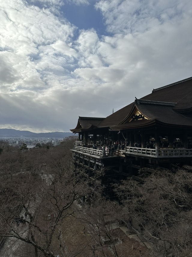 คิโยมิซุเดระ – วัดชื่อดังเกียวโต