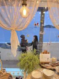 Whimsical Seaside Café in Huinnyeoul Busan: Cozy Vibes & Cute Decor! 🐻