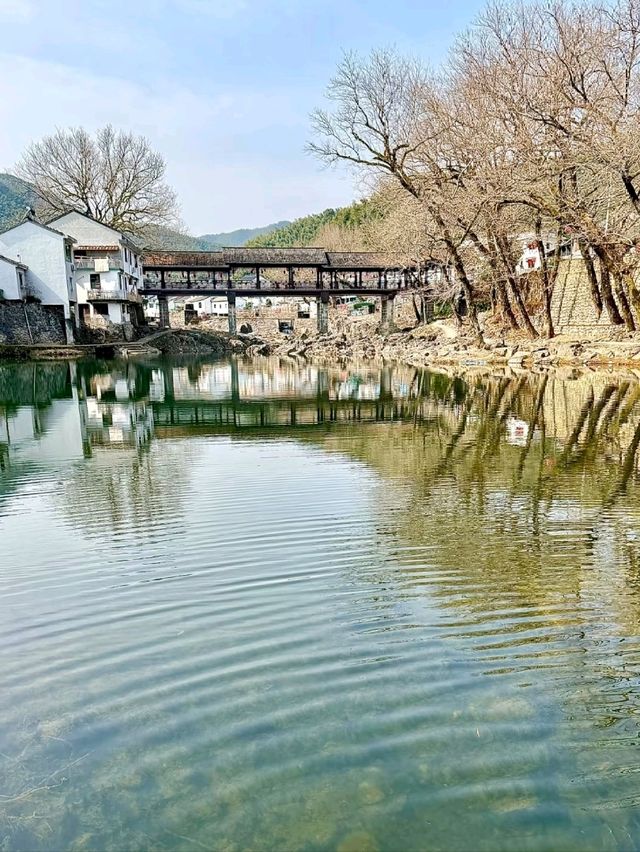 Baiyun Bridge: A Timeless Arch of History