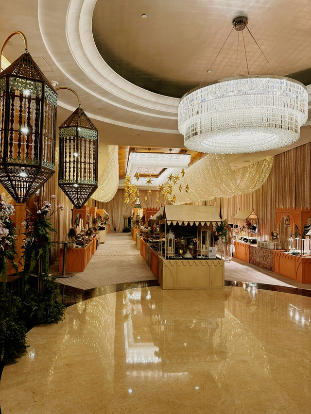 A Grand Raya Serenade at Mandarin Oriental KL