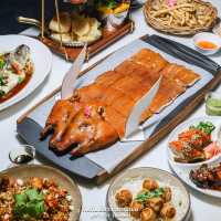 หมูหันหม่อมถนัดแดก 