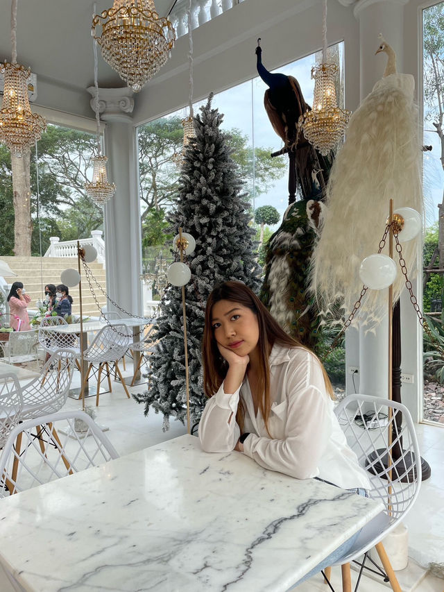 หลงคาเฟ่ จ.พัทลุง ดื่มด่ำกลางสวนอังกฤษ