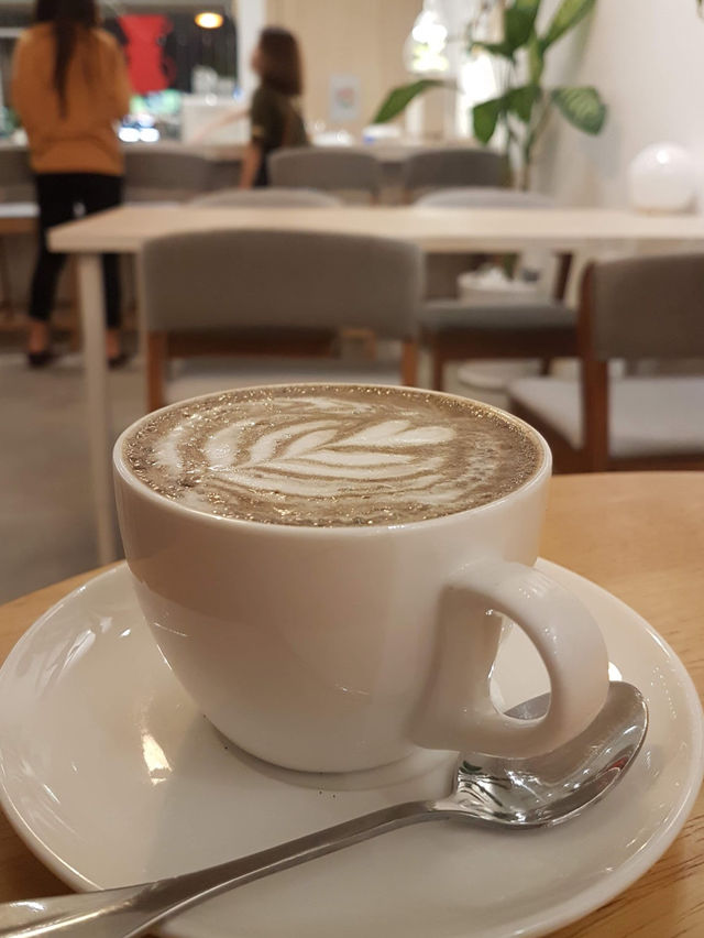 Quiet nights, quality brews — Angang Roastery is the perfect late-night coffee!
