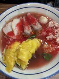“บ้านเกี๊ยว” ก๋วยเตี๋ยวฮ่องกงร้านดังเมืองชลบุรี 