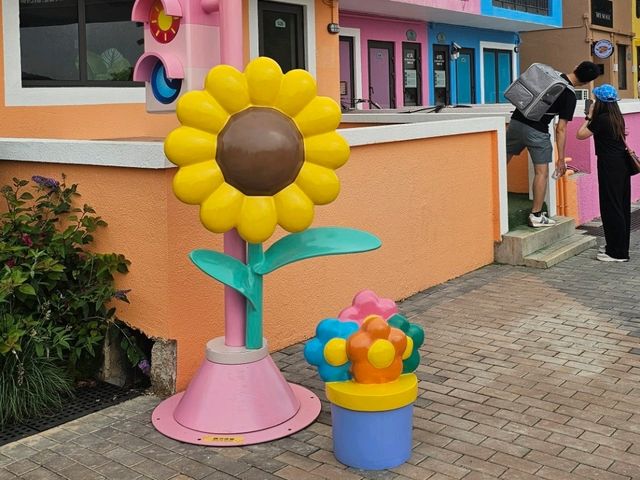 香港最新景點，超靚彩色小屋：馬灣1868