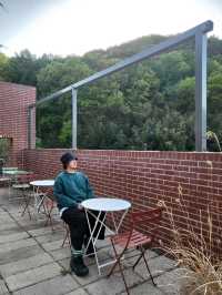 드립커피가 유명한 저수지뷰 힐링인 감성카페