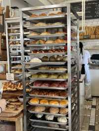 🇰🇷ソウル📍安国駅すぐ！大人気ベーカリーカフェ🥖「ARTIST BAKERY」✨