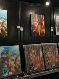 พาช้อปของที่ระลึกงาน ผ่าพิภพไททัน