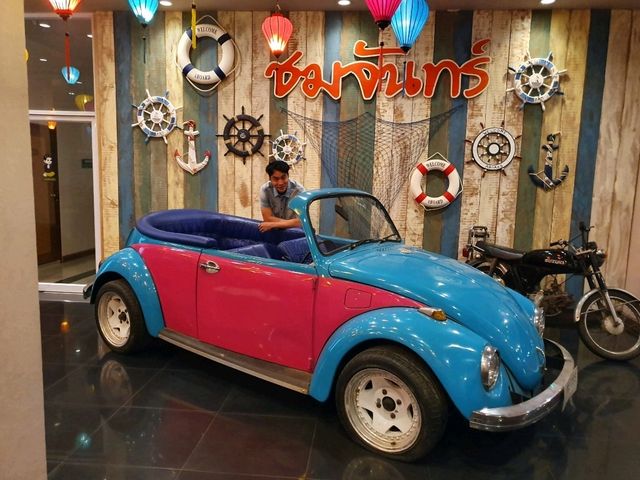 ร้านอาหารฟิวดีริมน้ำมูล ร้านชมจันทร์ 