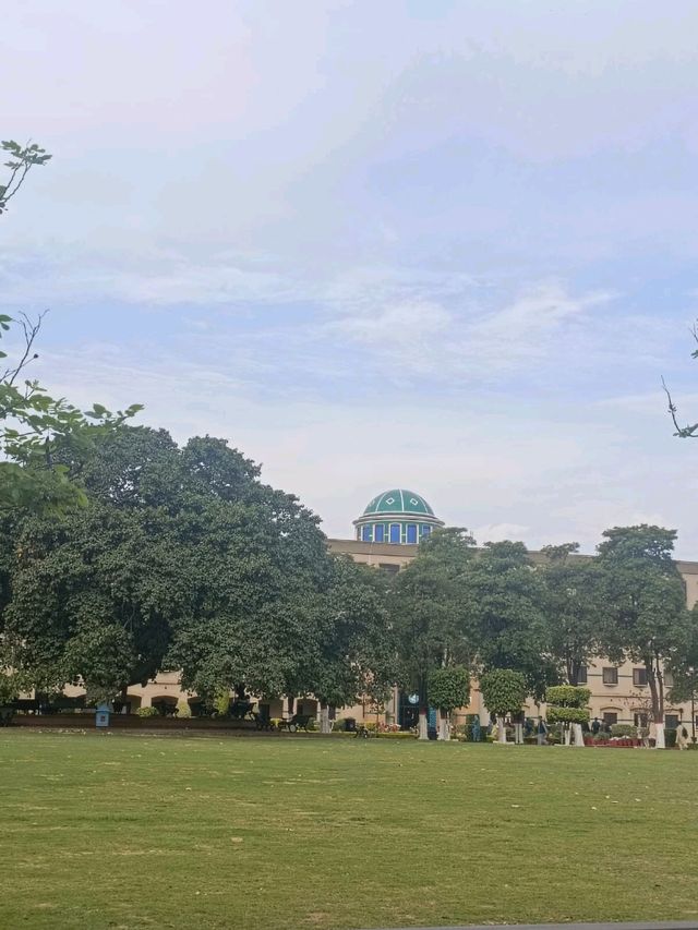 Exploring the Vibes of FAST University Islamabad
