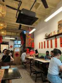 Local Comfort Food in a Retro Hideout