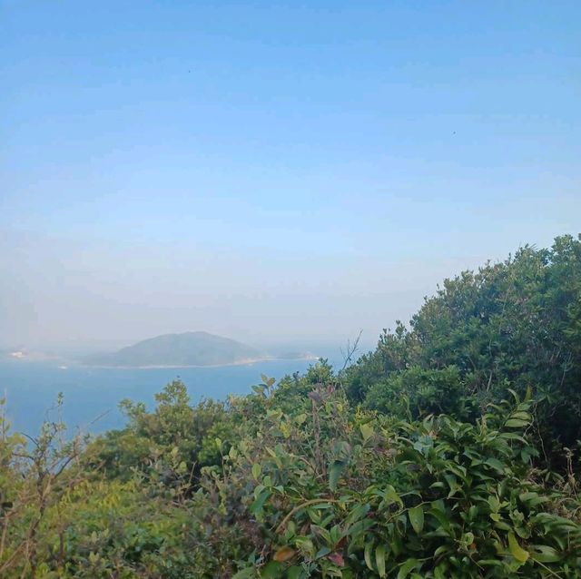 龍脊行山徑（Dragon’s Back Trail）