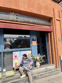 Rei Flower Coffee Bar, Shanghai 🌸☕️