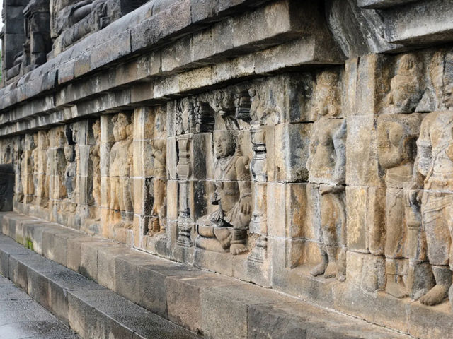 🌄✨ Finally at Borobudur — One of the Four Great Wonders of the East Borobudur