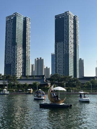 บรรยากาศเหมือนอยู่ต่างประเทศต้องที่นี่เลย