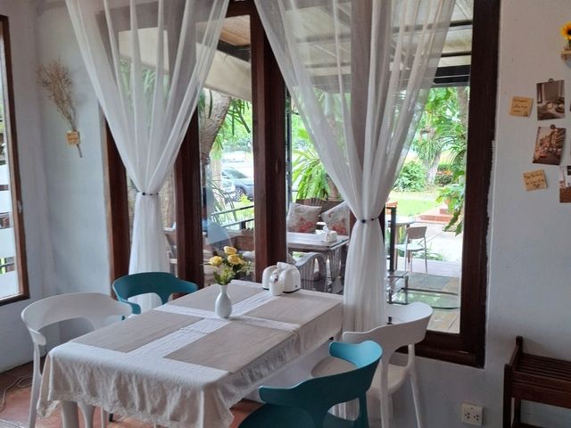 THARADOL Cafe & Bistro