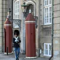 🇩🇰 Amalienborg Palace 💂‍♂️ Royal Moments in Copenhagen