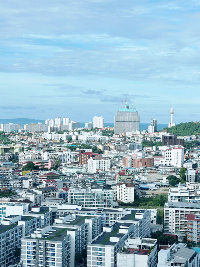 Premium accommodation in pattaya area with sea views