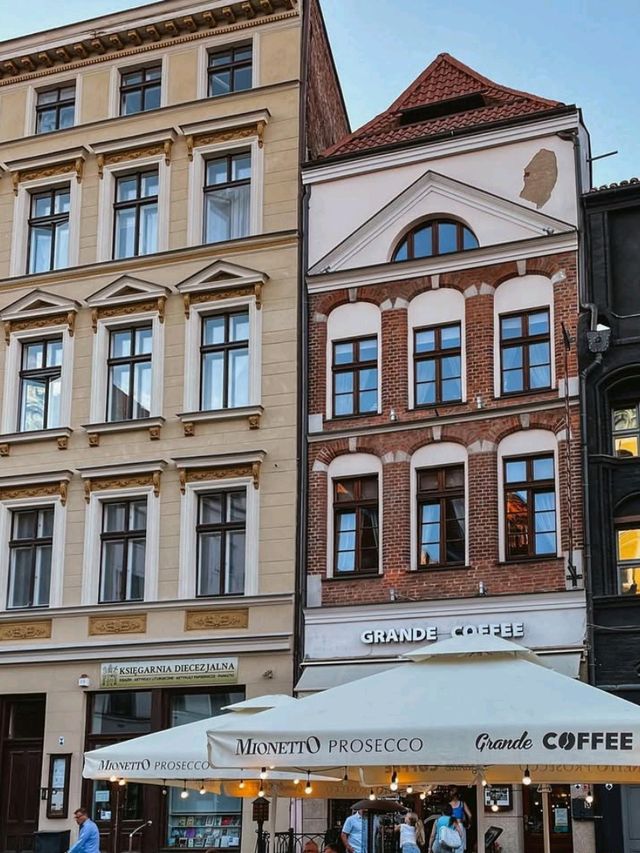 🇵🇱✨ Europe 🌍 Torun Diaries: Explore Poland’s Medieval Fairytale Town! ✨🇵🇱