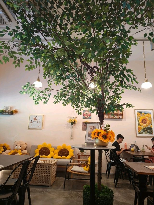 Sunny Vibes & Sweet Sips in Port Dickson!
