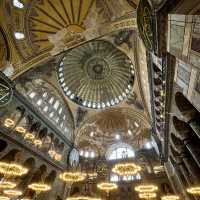 🕌⛪ Hagia Sophia: Istanbul's Iconic Masterpiece