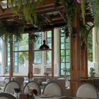 The Glass House Silver ร้านอร่อยริมทะเลพัทยาเหนือ